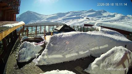 Valle Nevado: Vista Piscina (Vallenevado.com)