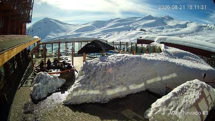 Valle Nevado: Vista Piscina (Vallenevado.com)