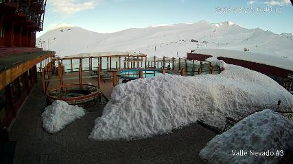 Valle Nevado: Vista Piscina (Vallenevado.com)