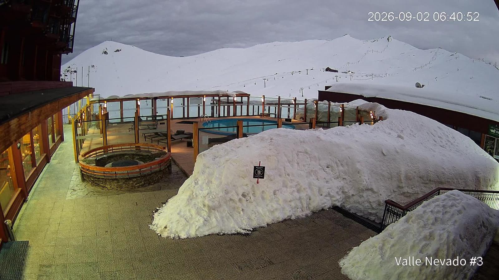 Webcam Valle Nevado: Vista Piscina