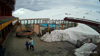 Valle Nevado: Vista Piscina (Vallenevado.com)