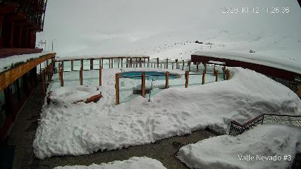 Valle Nevado: Vista Piscina (Vallenevado.com)