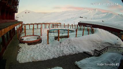 Valle Nevado: Vista Piscina (Vallenevado.com)