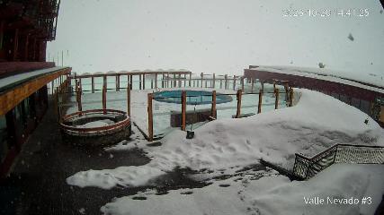 Valle Nevado: Vista Piscina (Vallenevado.com)
