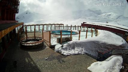 Valle Nevado: Vista Piscina (Vallenevado.com)