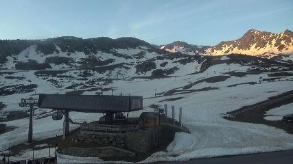 Vallnord (Ordino-Arcalis): Base La coma (vallnord.com/ordino-arcalis)