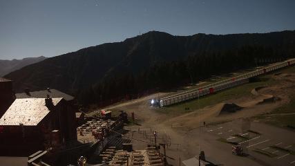 Vallnord (Pal-Arinsal): La Caubella, 1890 m (vallnord.com/pal-arinsal)