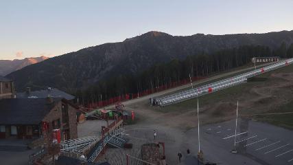 Vallnord (Pal-Arinsal): La Caubella, 1890 m (vallnord.com/pal-arinsal)