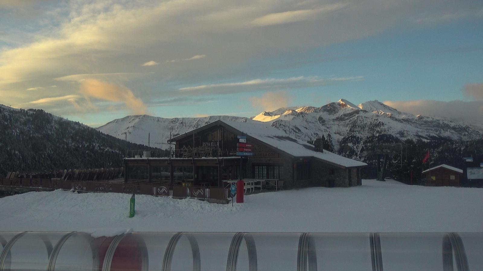 Webcam Vallnord (Pal-Arinsal): Pla de la Cot, 2052 m