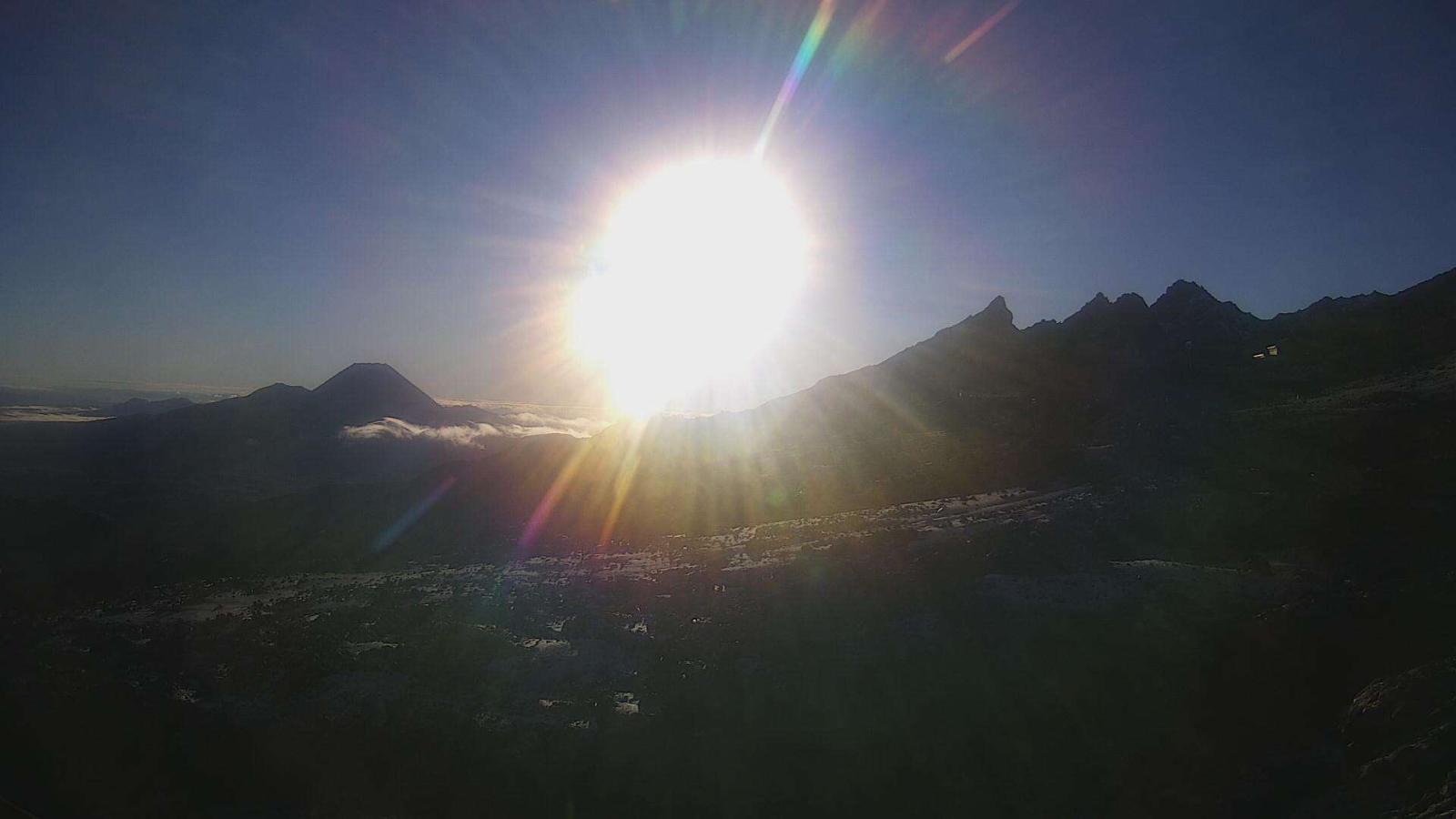 Webcam Whakapapa: Far west T-Bar