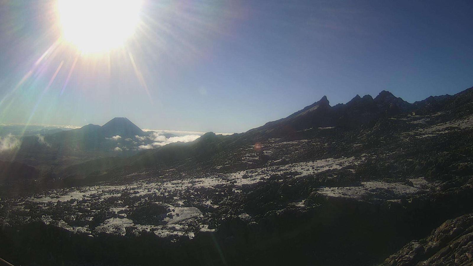 Webcam Whakapapa: Far west T-Bar