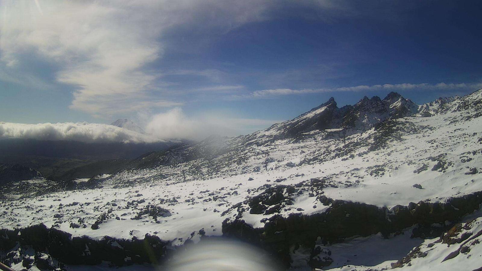 Webcam Whakapapa: Far west T-Bar