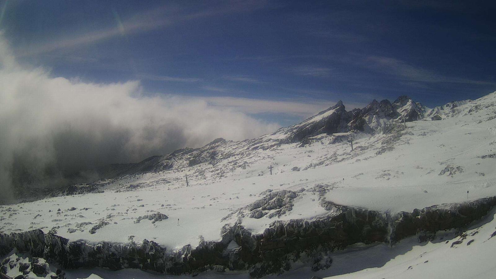 Webcam Whakapapa: Far west T-Bar