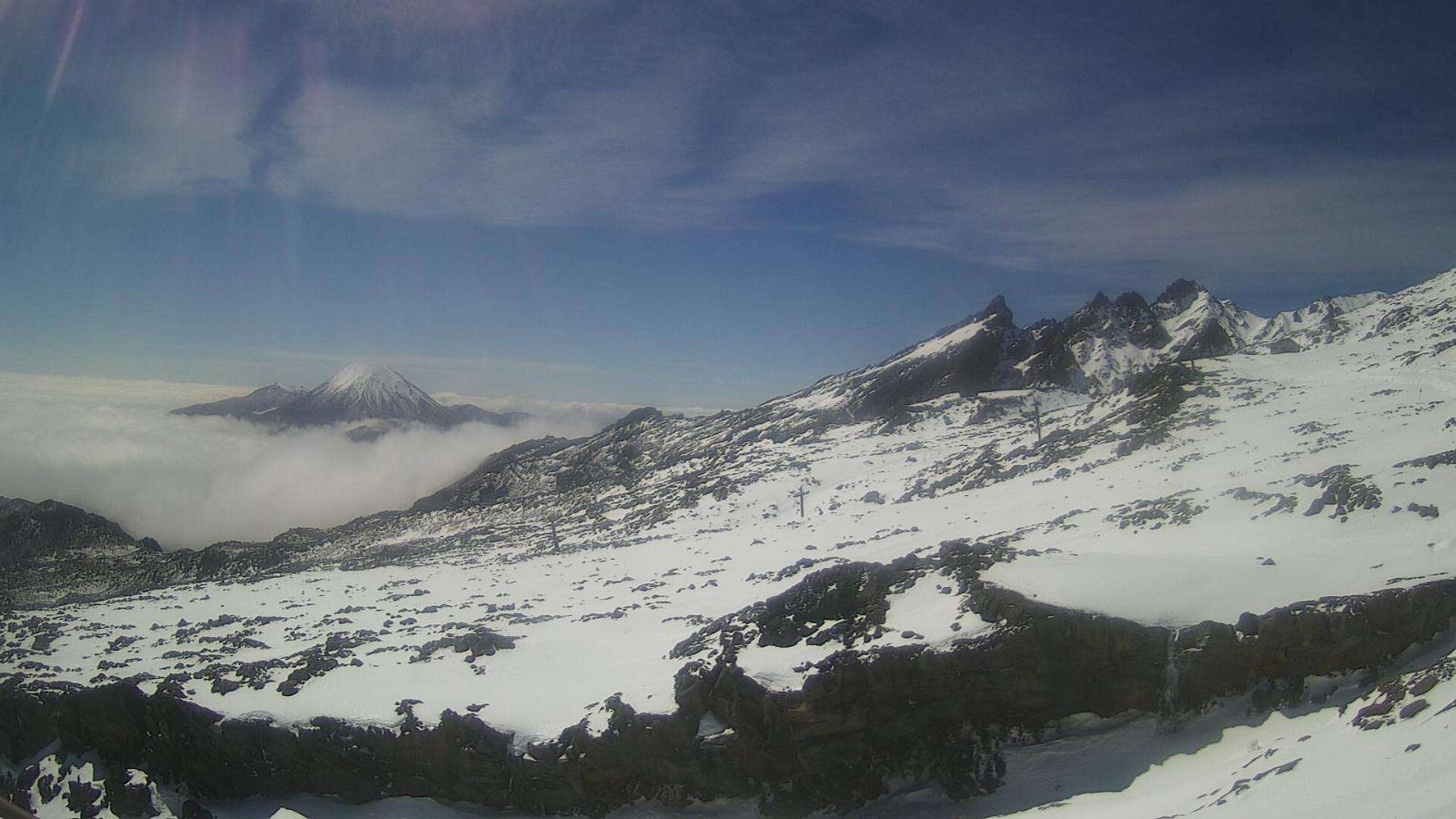 Webcam Whakapapa: Far west T-Bar