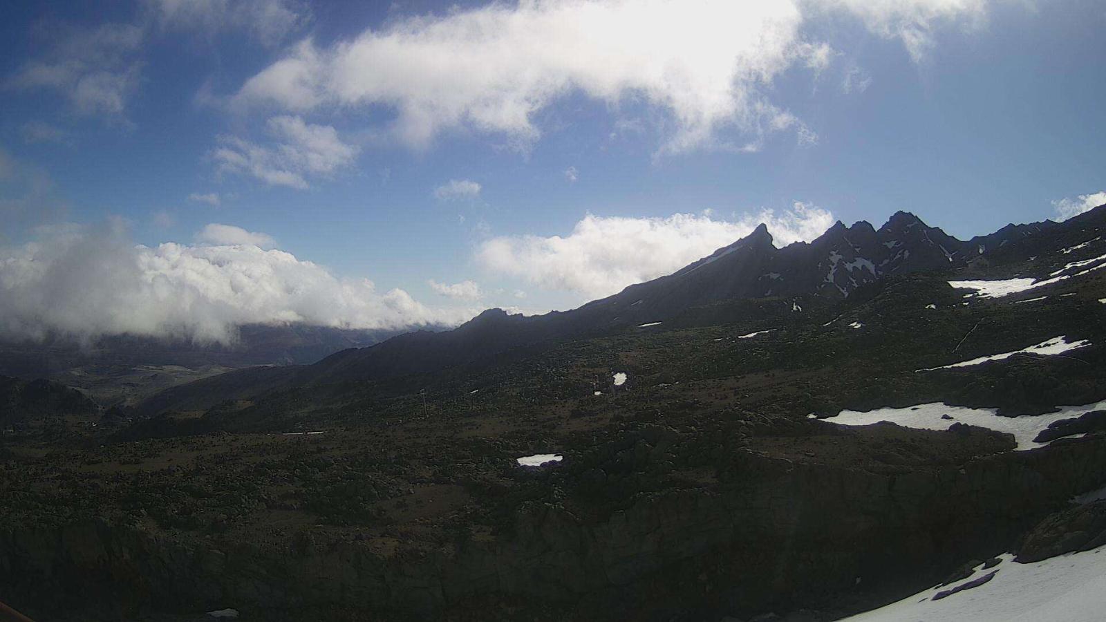 Webcam Whakapapa: Far west T-Bar