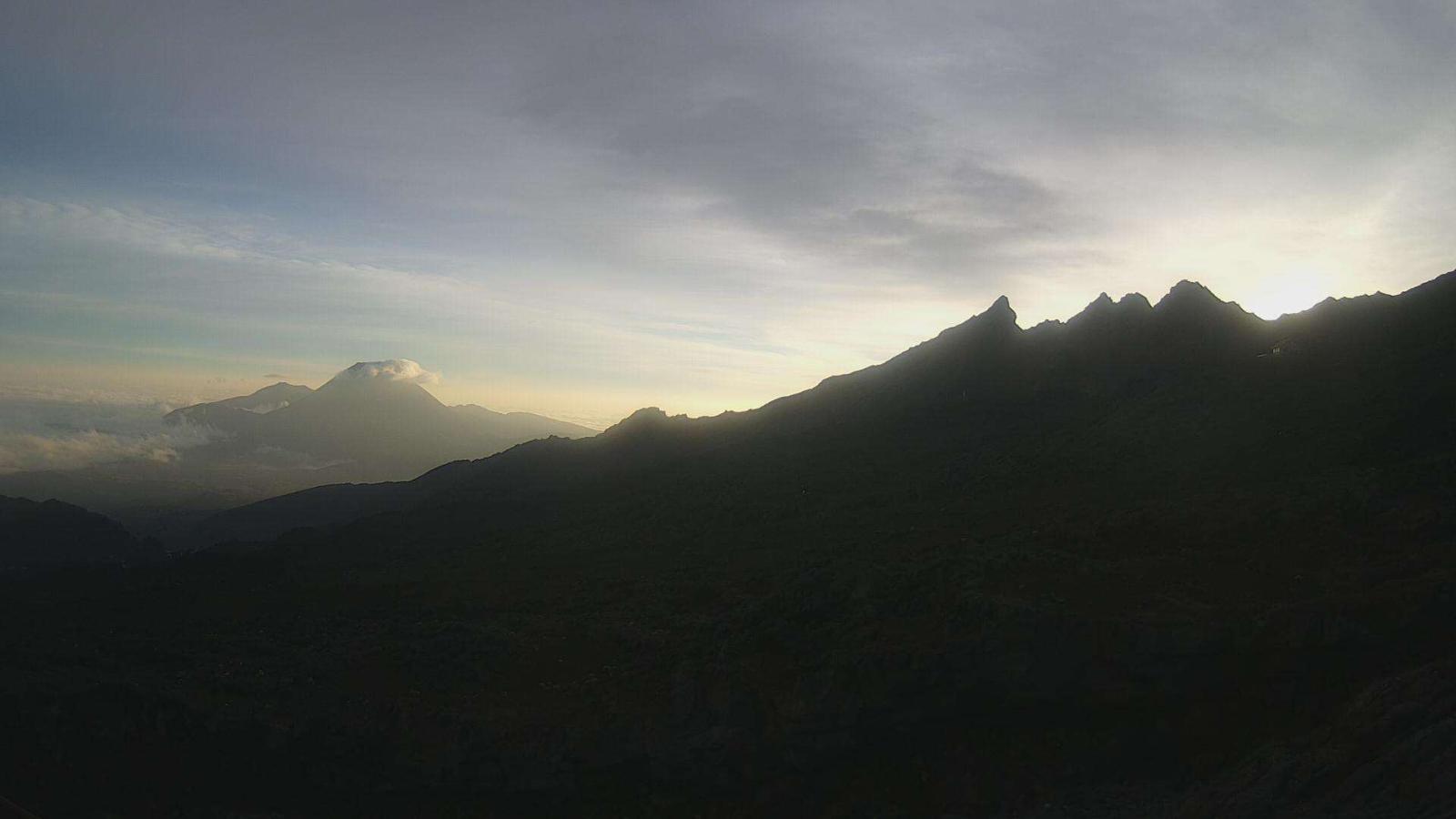 Webcam Whakapapa: Far west T-Bar