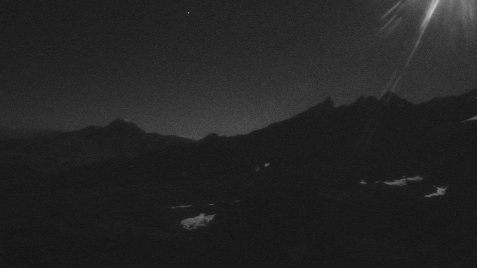 Webcam Whakapapa: Far west T-Bar