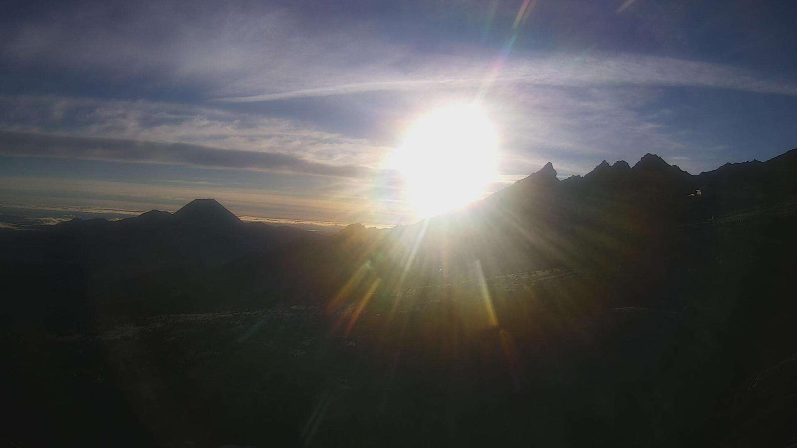Webcam Whakapapa: Far west T-Bar