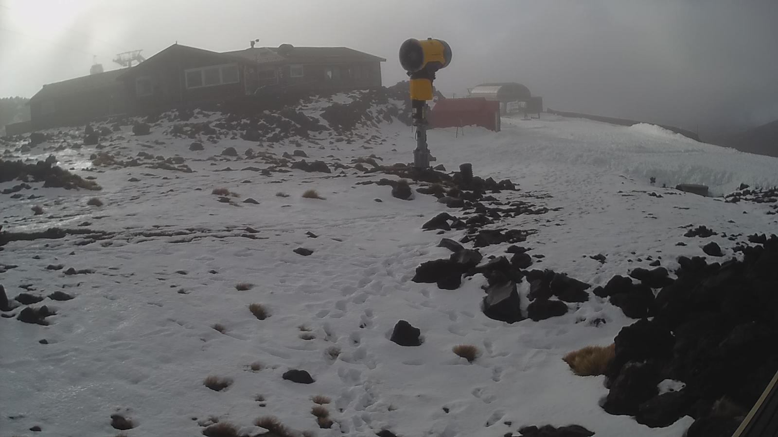 Webcam Whakapapa: Hut Flat