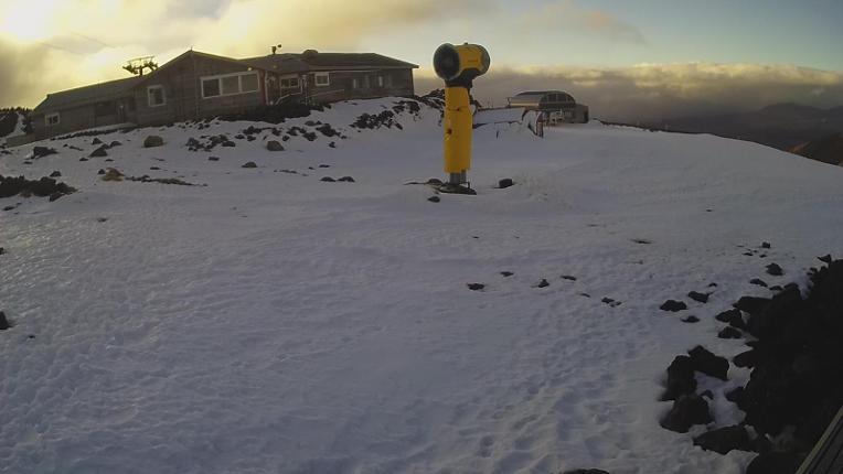 Webcam Whakapapa: Hut Flat