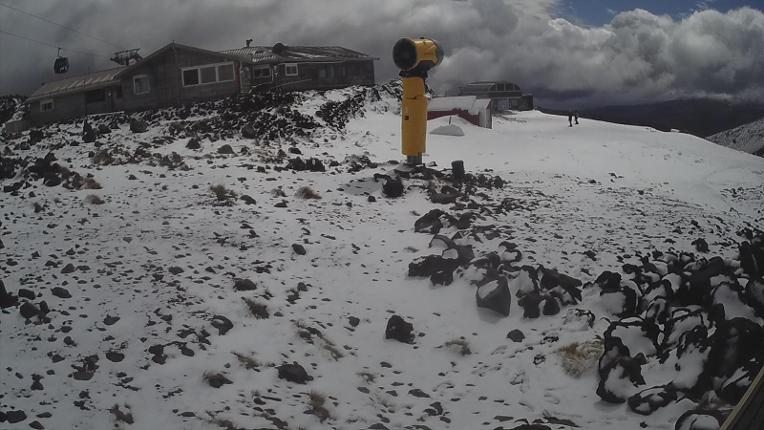 Webcam Whakapapa: Hut Flat