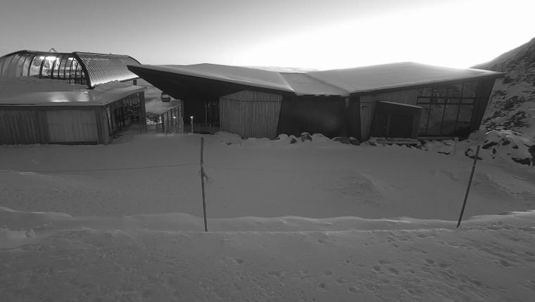Webcam Whakapapa: Sky Waka and Knoll Ridge Cafe
