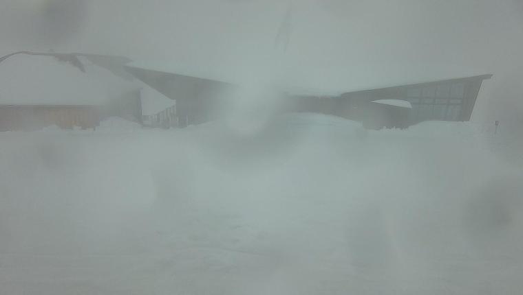 Webcam Whakapapa: Sky Waka and Knoll Ridge Cafe