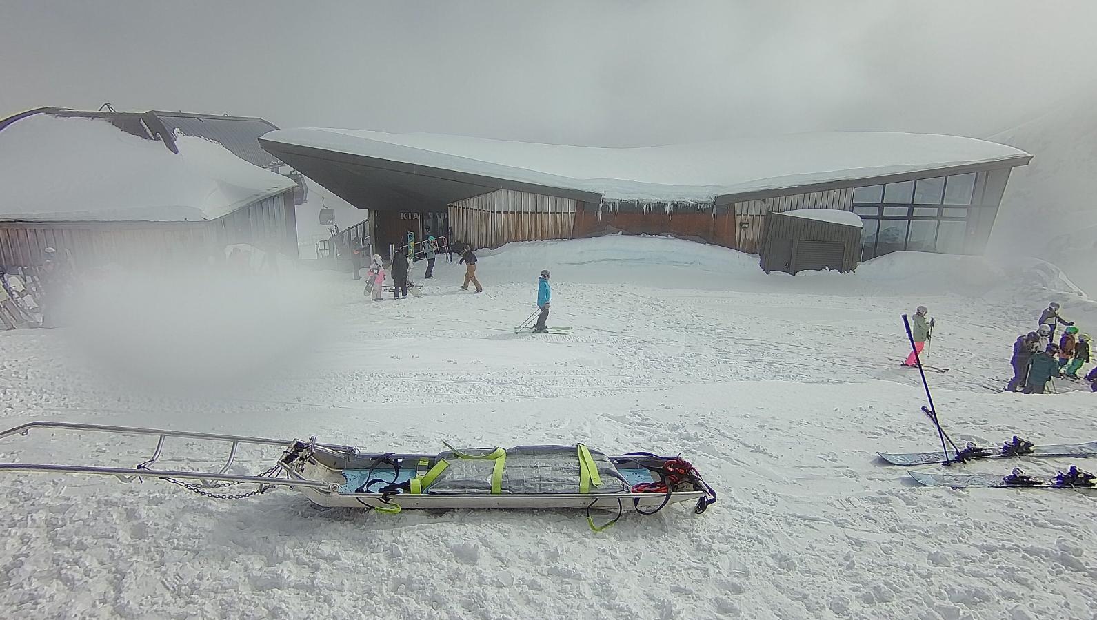 Webcam Whakapapa: Sky Waka and Knoll Ridge Cafe