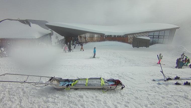 Webcam Whakapapa: Sky Waka and Knoll Ridge Cafe