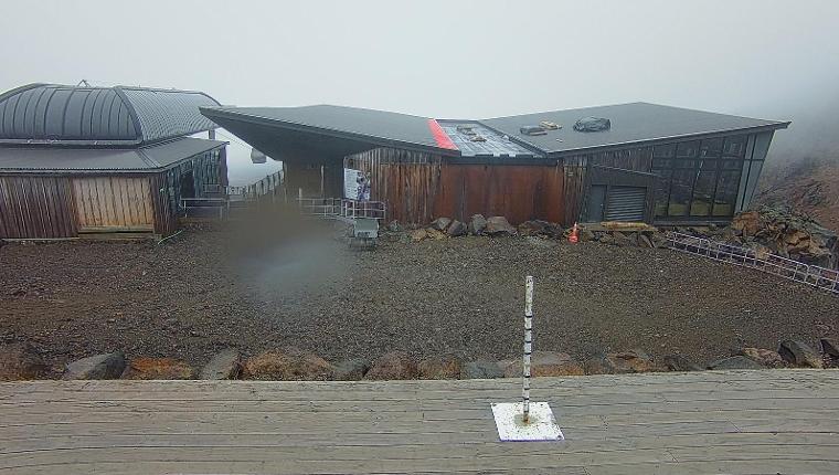 Webcam Whakapapa: Sky Waka and Knoll Ridge Cafe