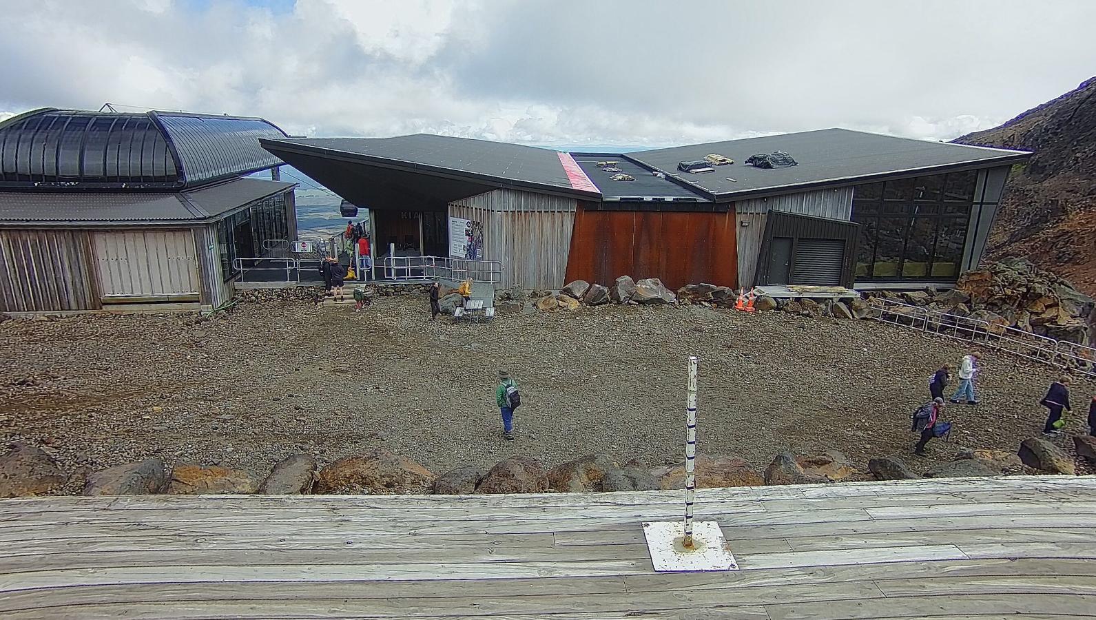 Webcam Whakapapa: Sky Waka and Knoll Ridge Cafe