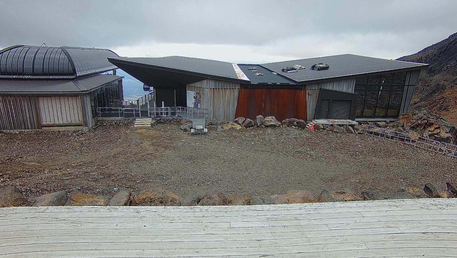 Webcam Whakapapa: Sky Waka and Knoll Ridge Cafe