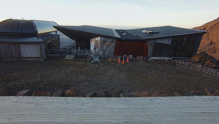 Webcam Whakapapa: Sky Waka and Knoll Ridge Cafe