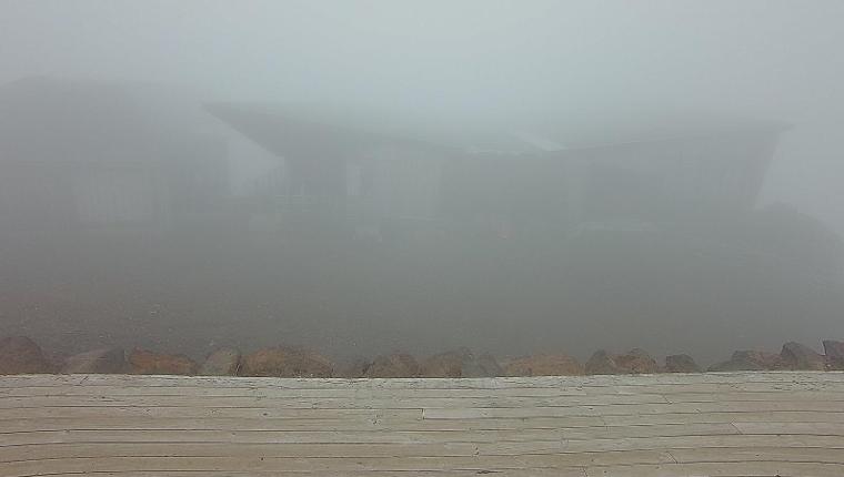 Webcam Whakapapa: Sky Waka and Knoll Ridge Cafe