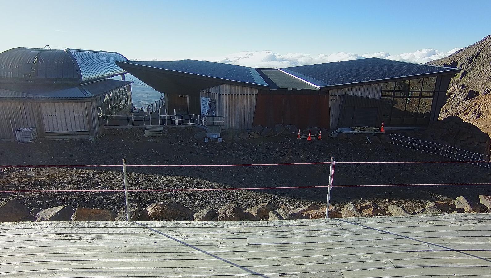 Webcam Whakapapa: Sky Waka and Knoll Ridge Cafe