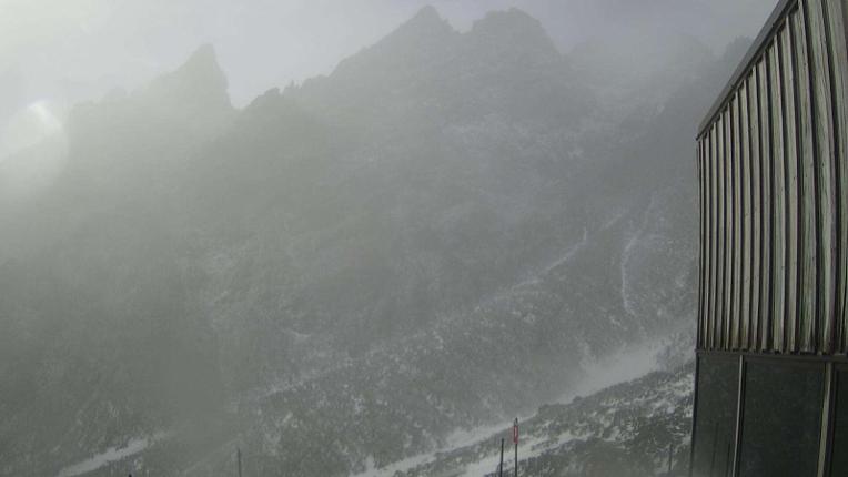 Webcam Whakapapa: The pinnacles