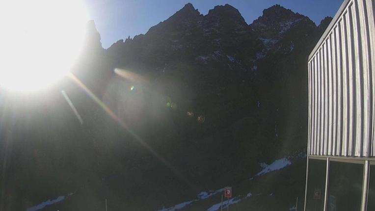 Webcam Whakapapa: The pinnacles