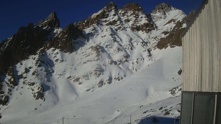 Webcam Whakapapa: The pinnacles