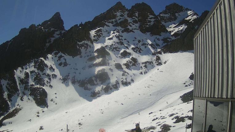 Webcam Whakapapa: The pinnacles