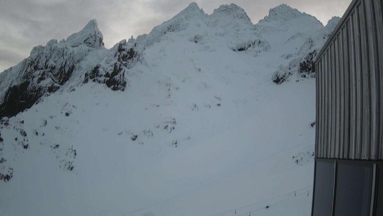 Webcam Whakapapa: The pinnacles