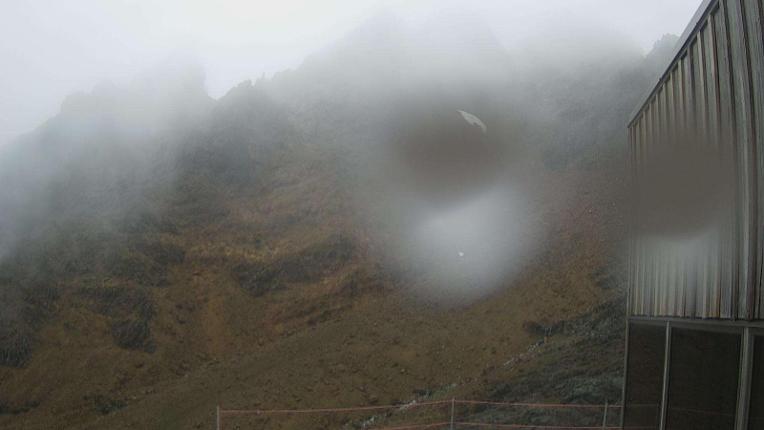 Webcam Whakapapa: The pinnacles