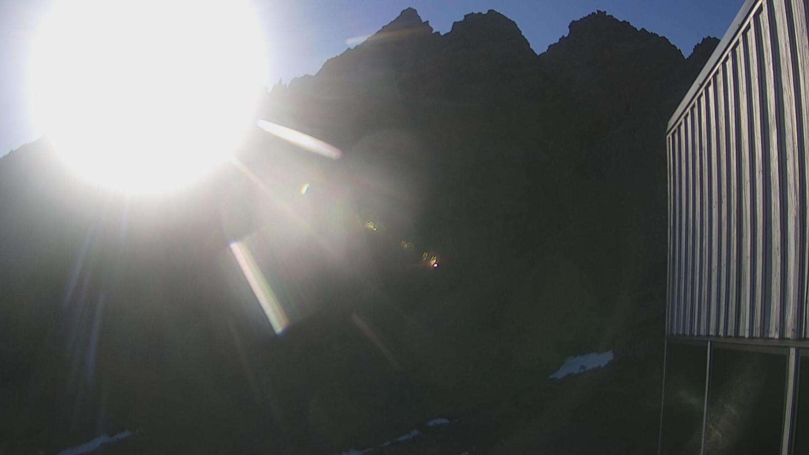 Webcam Whakapapa: The pinnacles