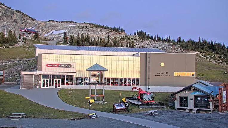 Webcam Whistler Blackcomb: Blackcomb Rendezvous Lodge