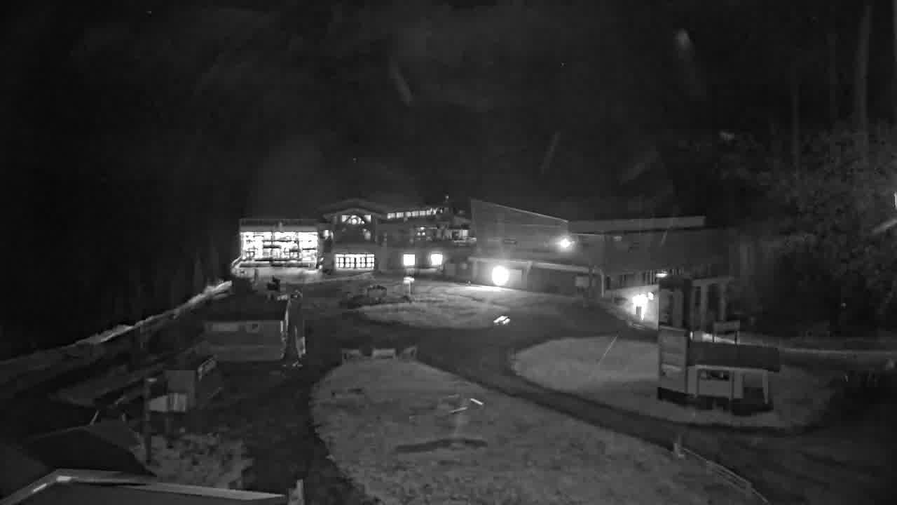 Webcam Whistler Blackcomb: Roundhouse
