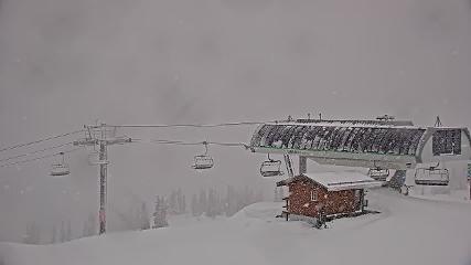 Whistler Blackcomb: Roundhouse (whistlerblackcomb.com)