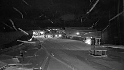 Whistler Blackcomb: Roundhouse (whistlerblackcomb.com)