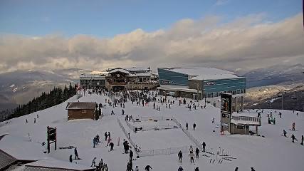 Whistler Blackcomb: Roundhouse (whistlerblackcomb.com)