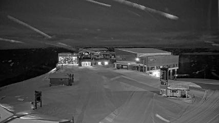 Whistler Blackcomb: Roundhouse (whistlerblackcomb.com)