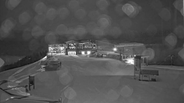 Webcam Whistler Blackcomb: Roundhouse