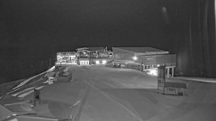 Whistler Blackcomb: Roundhouse (whistlerblackcomb.com)